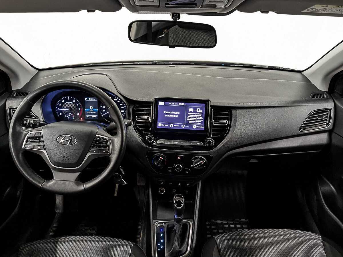 Hyundai Solaris с пробегом — 2021 год. Фото: #13