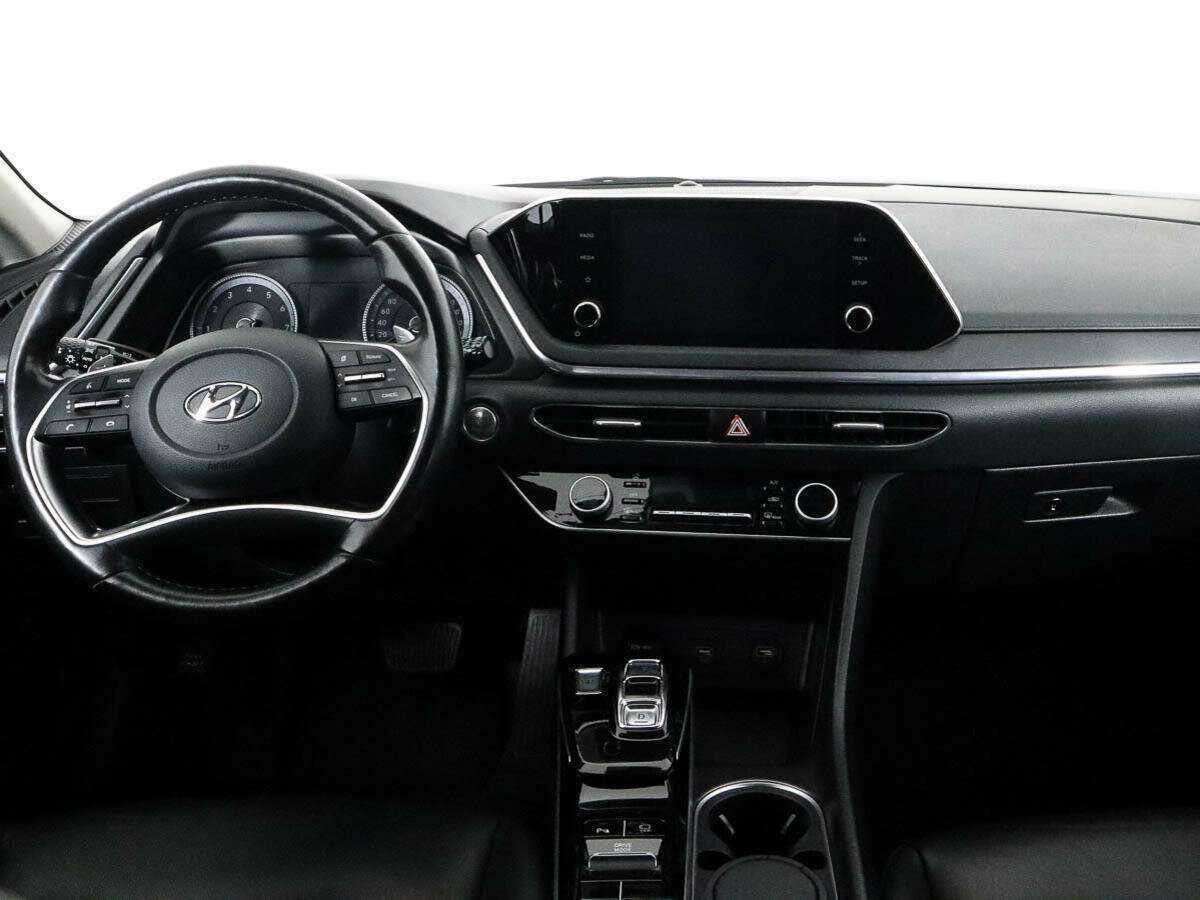 Hyundai Sonata с пробегом — 2019 год. Фото: #10