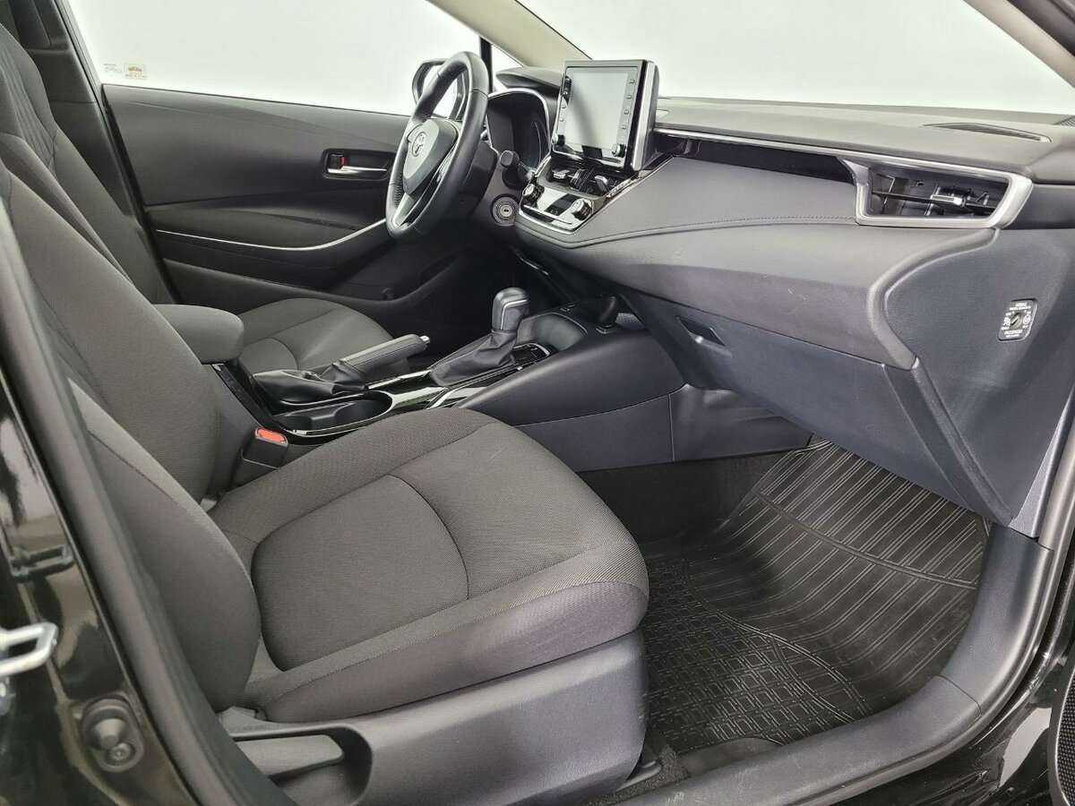 Toyota Corolla с пробегом — 2019 год. Фото: #13