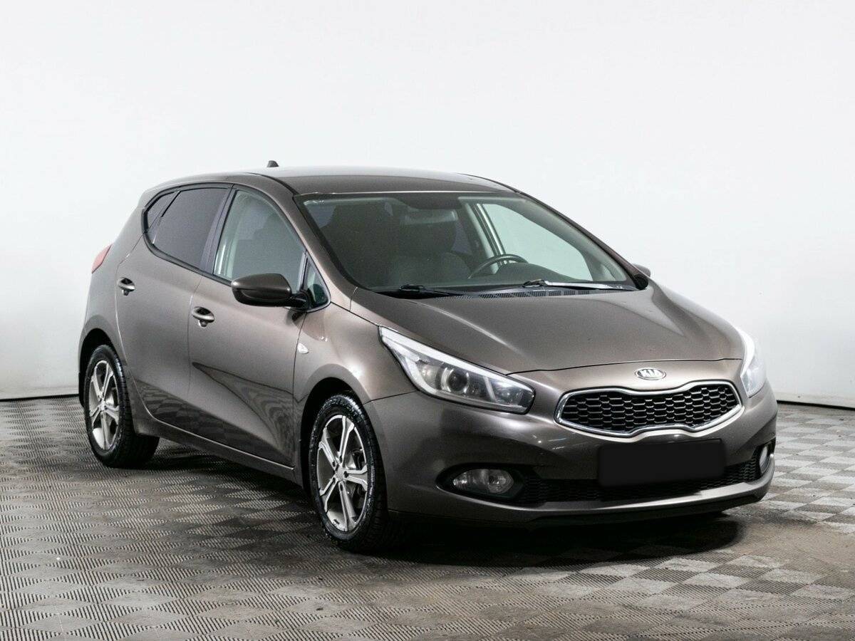 Kia Ceed с пробегом — 2012 год. Фото: #2
