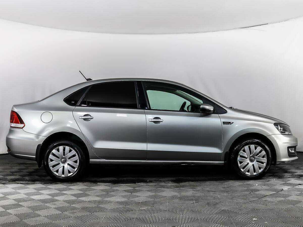 Volkswagen Polo с пробегом — 2018 год. Фото: #3