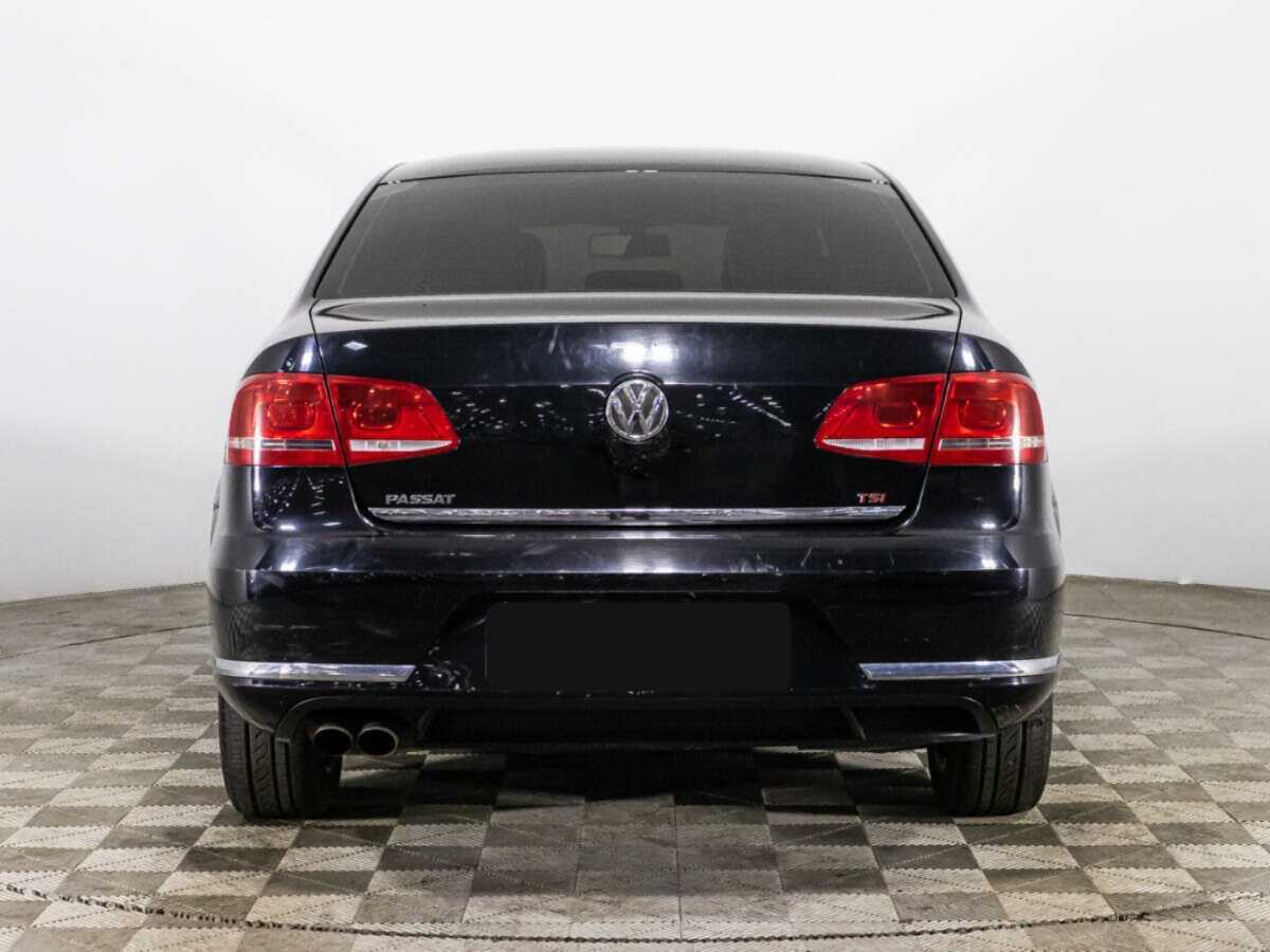 Volkswagen Passat с пробегом — 2013 год. Фото: #5