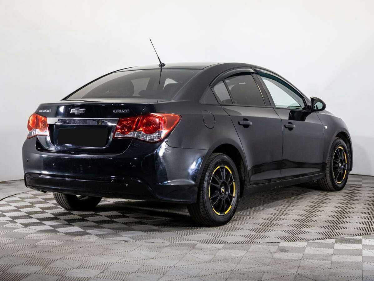 Chevrolet Cruze с пробегом — 2013 год. Фото: #4