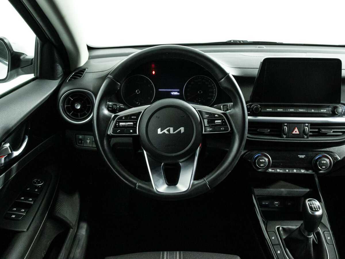 Kia Cerato с пробегом — 2022 год. Фото: #20