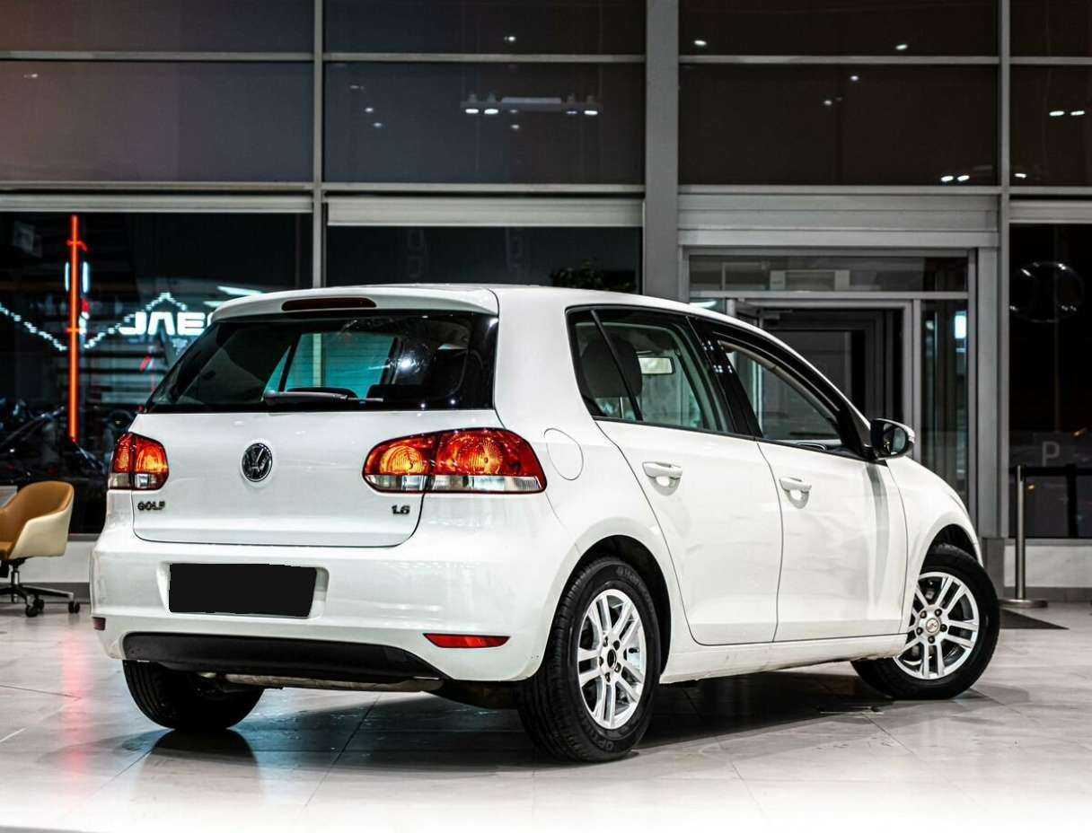 Volkswagen Golf с пробегом — 2012 год. Фото: #2