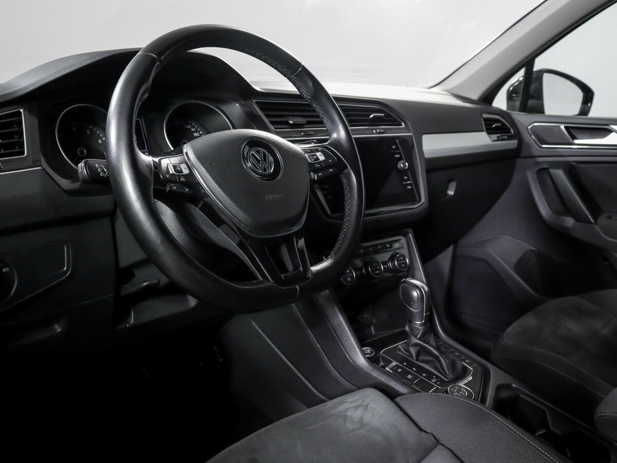 Volkswagen Tiguan с пробегом — 2018 год. Фото: #10