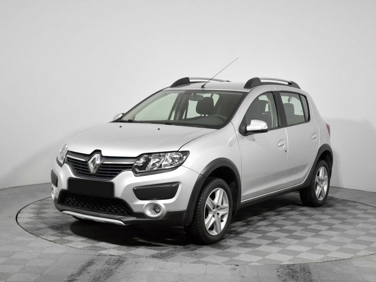 Renault Sandero с пробегом — 2016 год. Фото: #0