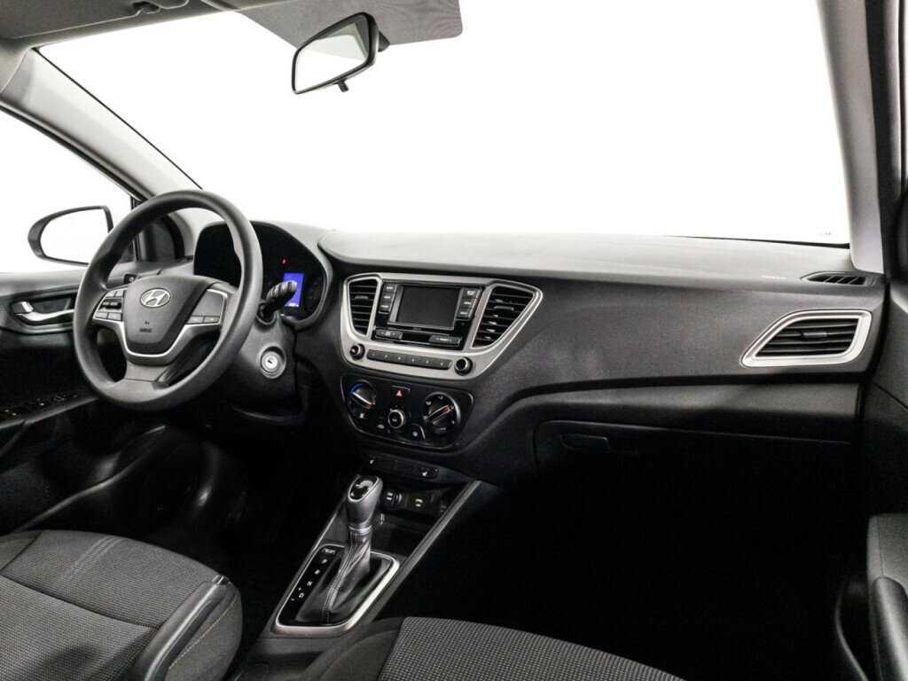 Hyundai Solaris с пробегом — 2022 год. Фото: #8