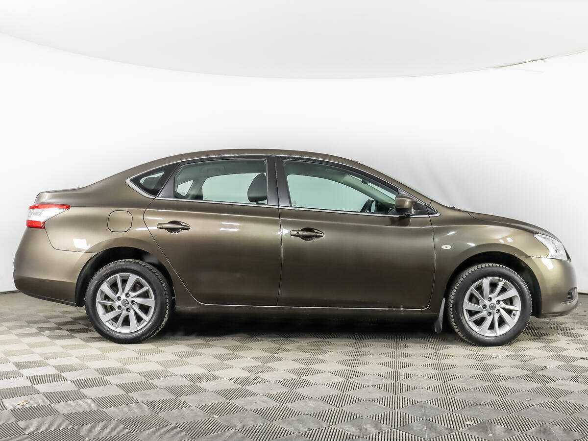 Nissan Sentra с пробегом — 2015 год. Фото: #3