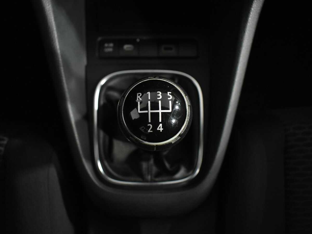Volkswagen Golf с пробегом — 2012 год. Фото: #14