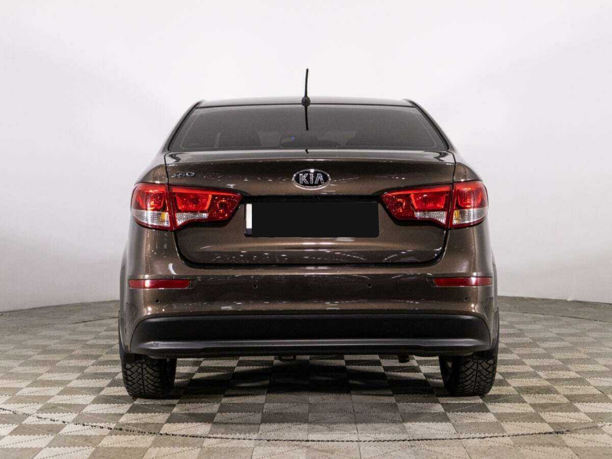 Kia Rio с пробегом — 2016 год. Фото: #5