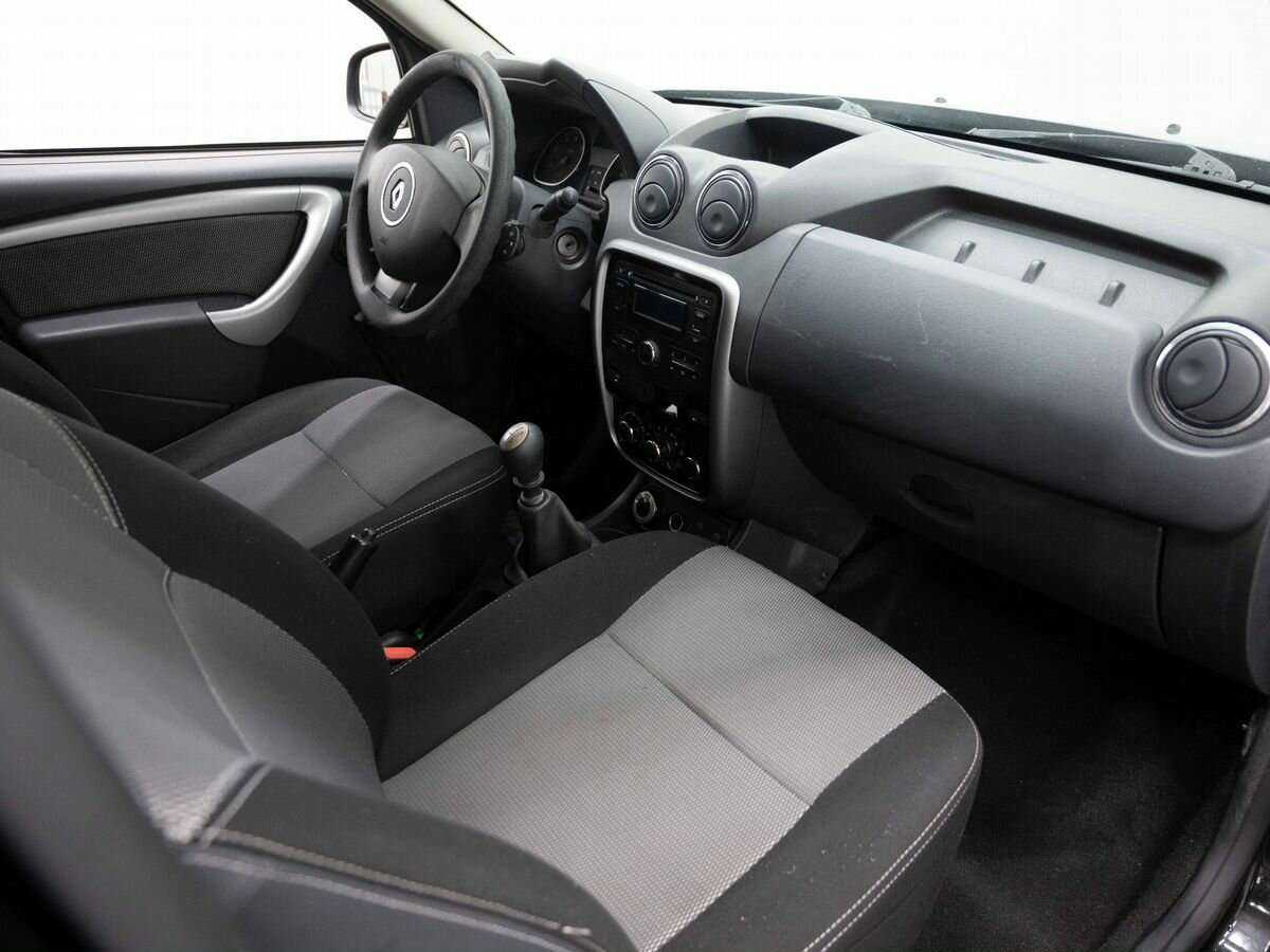 Renault Duster с пробегом — 2013 год. Фото: #10