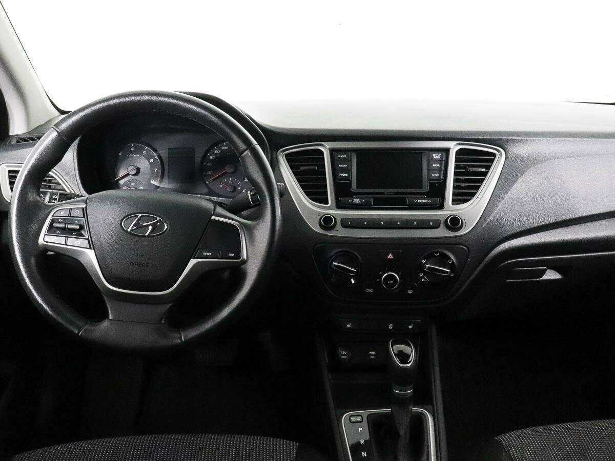 Hyundai Solaris с пробегом — 2021 год. Фото: #8