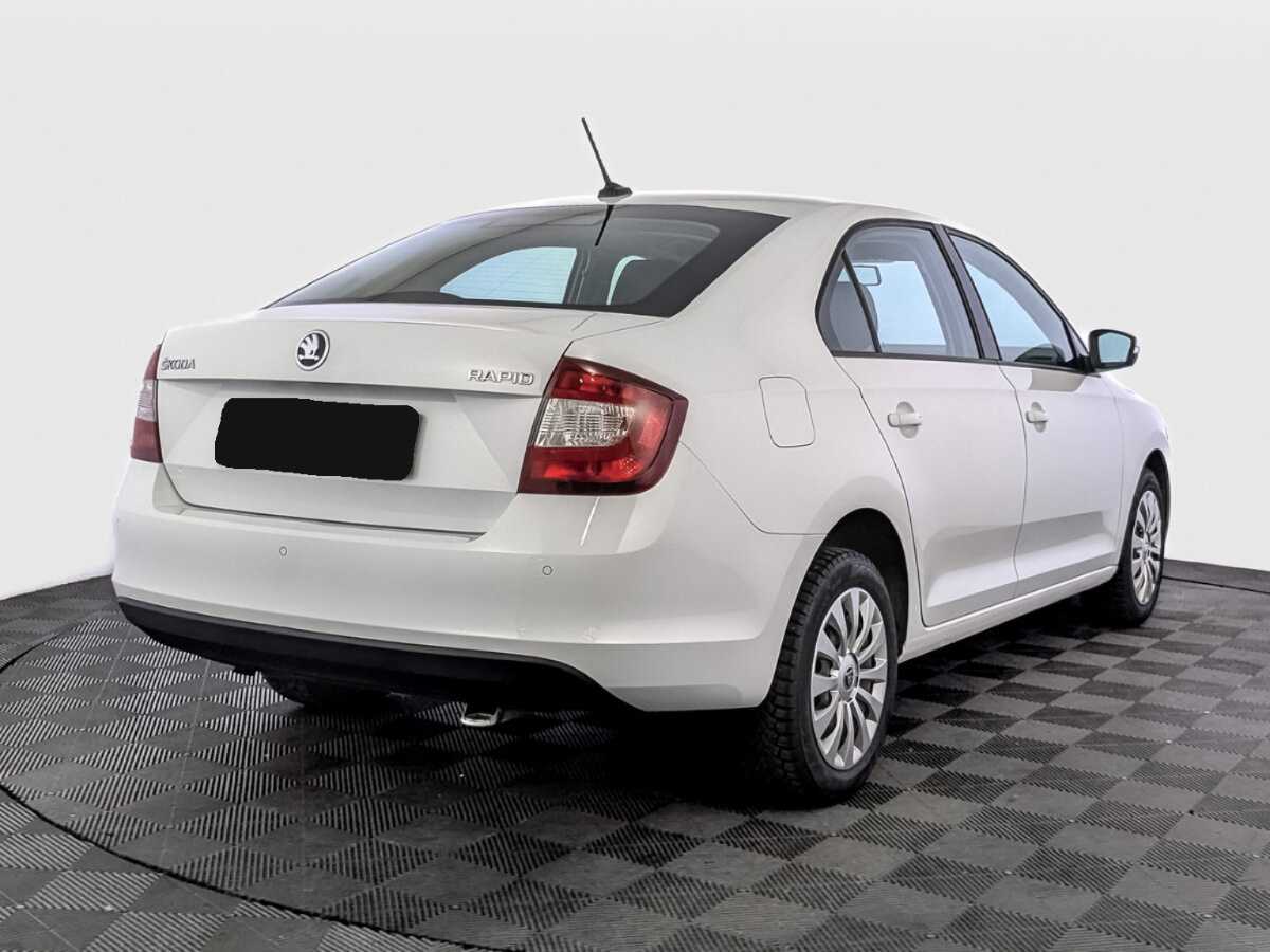 Skoda Rapid с пробегом — 2019 год. Фото: #4