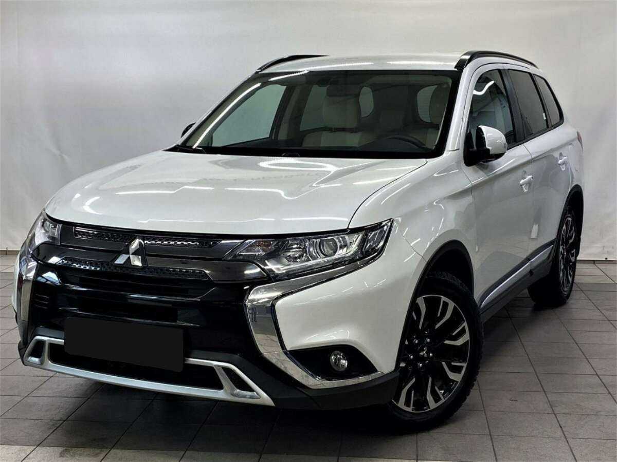 Mitsubishi Outlander с пробегом — 2021 год. Посмотреть фото