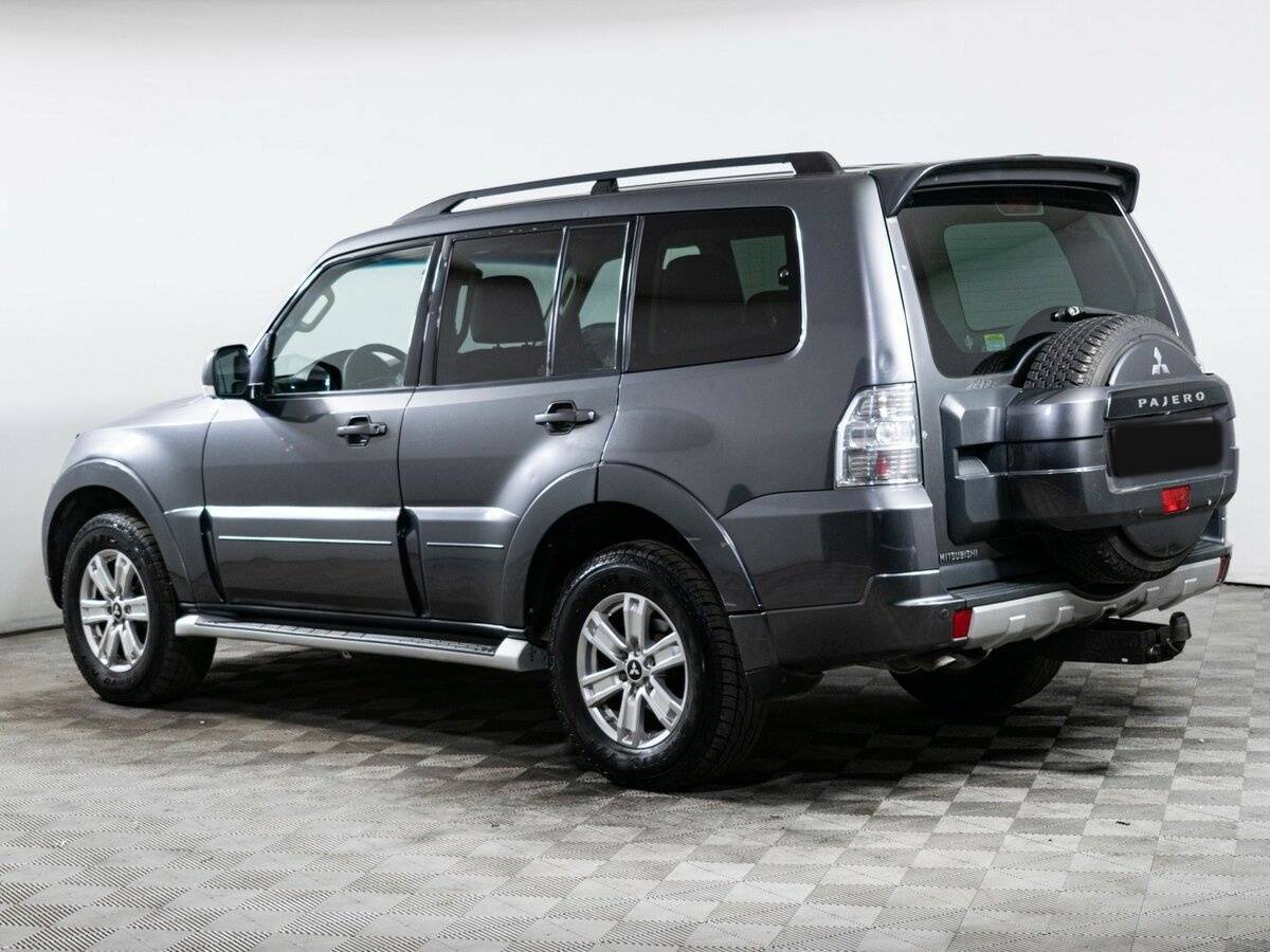 Mitsubishi Pajero с пробегом — 2013 год. Фото: #6