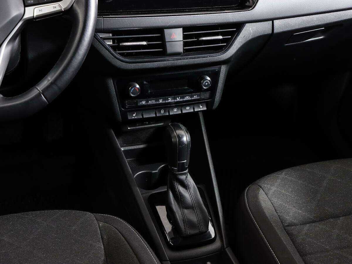 Volkswagen Polo с пробегом — 2020 год. Фото: #9
