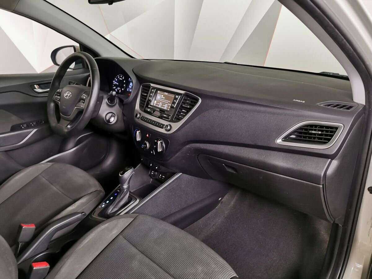 Hyundai Solaris с пробегом — 2017 год. Фото: #8