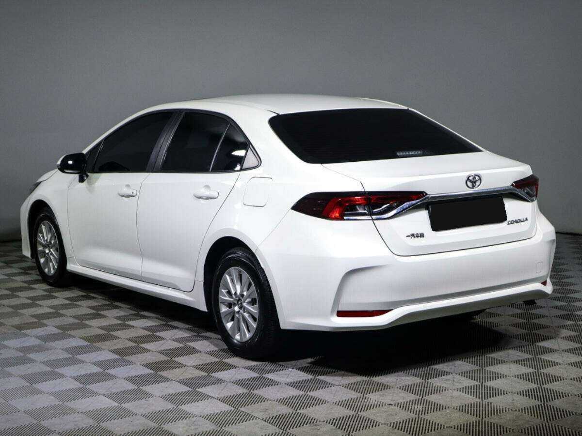 Toyota Corolla с пробегом — 2022 год. Фото: #6