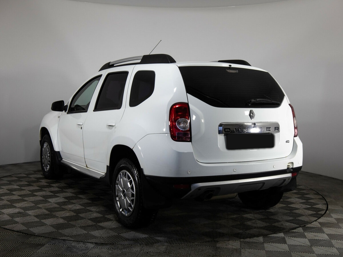 Renault Duster с пробегом — 2014 год. Фото: #7
