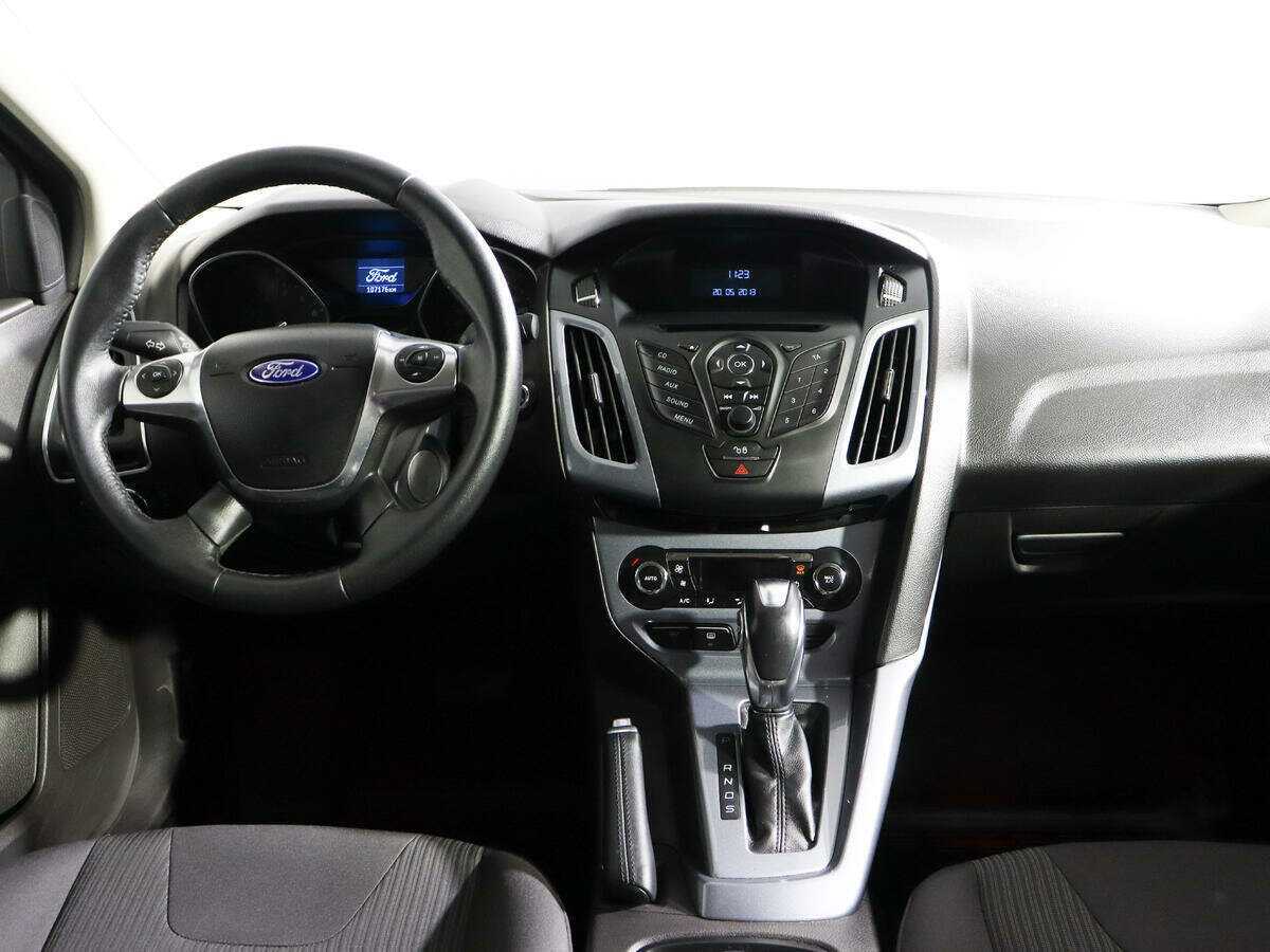 Ford Focus с пробегом — 2013 год. Фото: #9