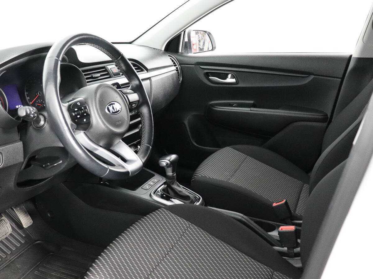 Kia Rio с пробегом — 2020 год. Фото: #9