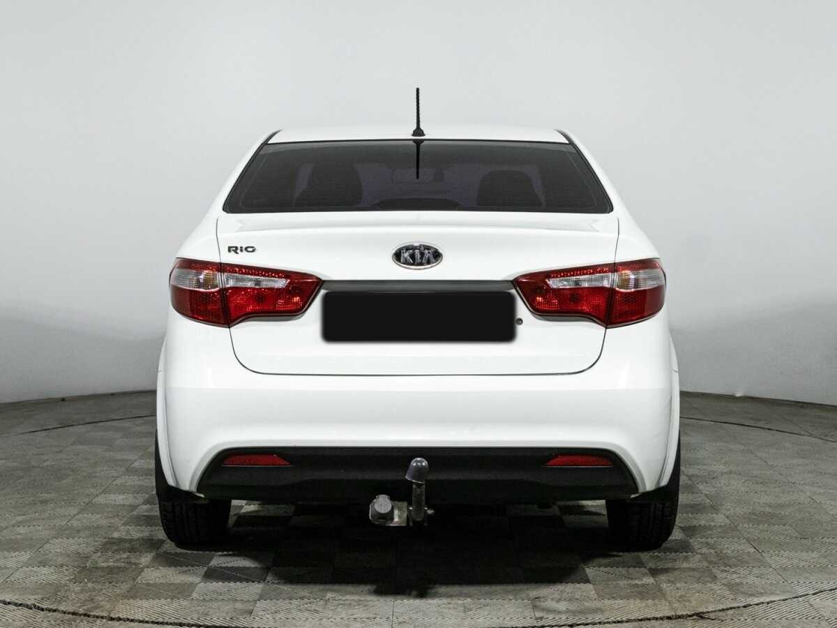 Kia Rio с пробегом — 2012 год. Фото: #5