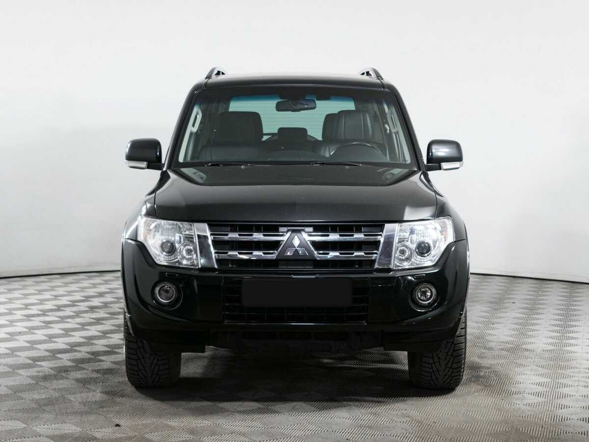 Mitsubishi Pajero с пробегом — 2012 год. Фото: #1