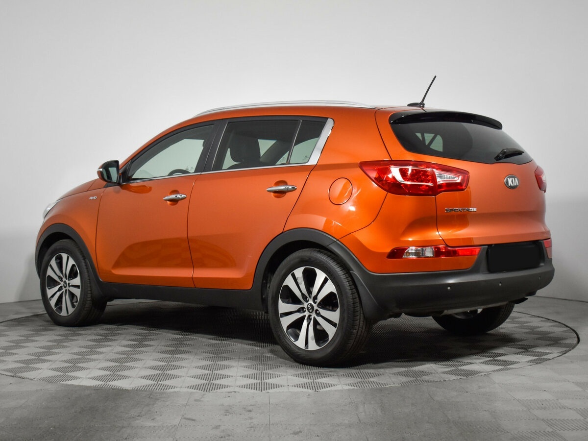 Kia Sportage с пробегом — 2014 год. Фото: #6