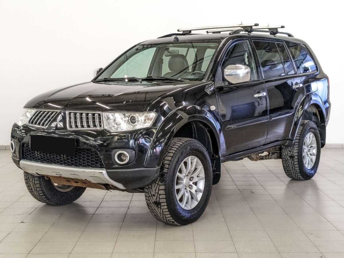 Mitsubishi Pajero Sport с пробегом — 2012 год. Фото: #0