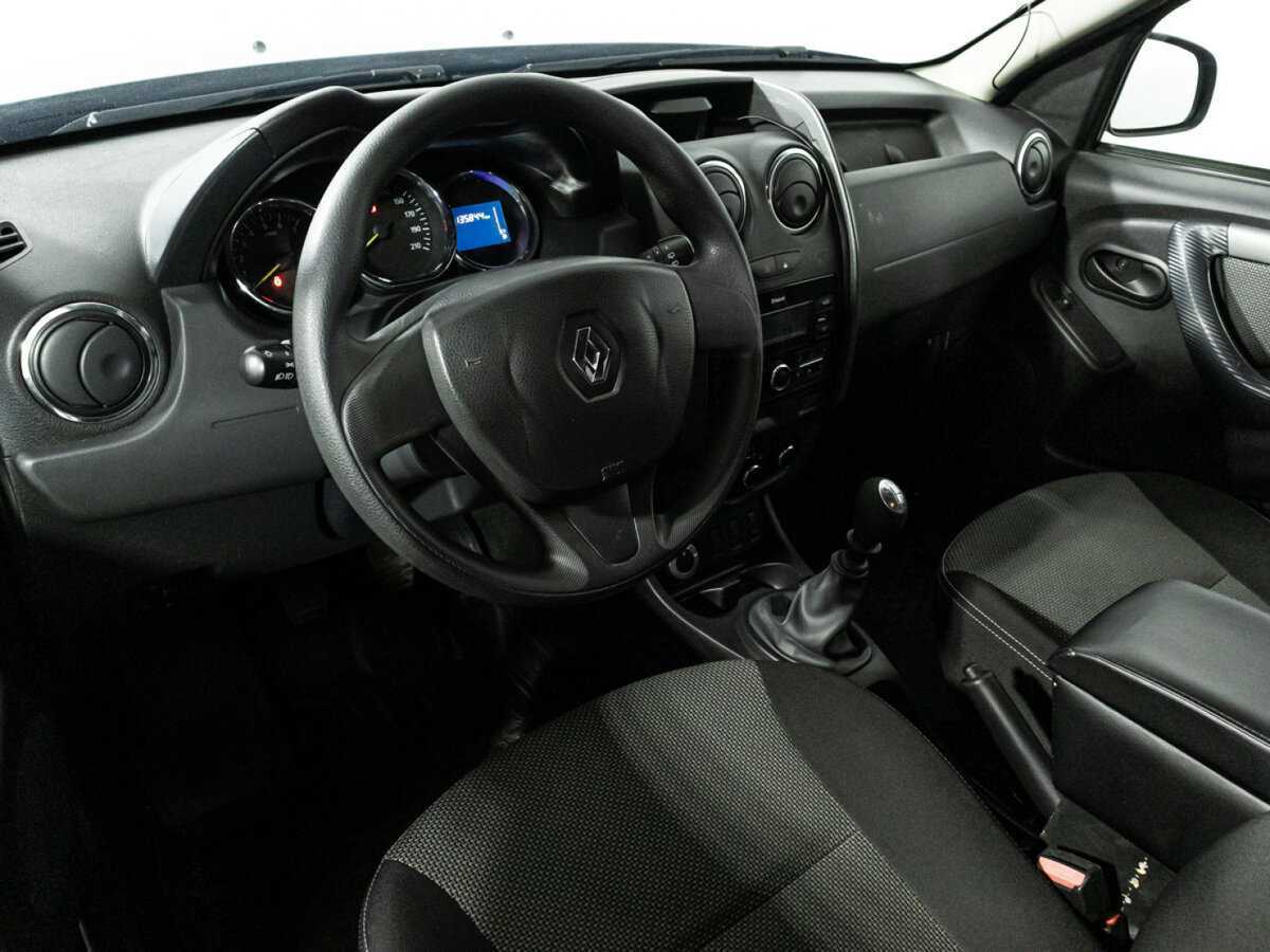 Renault Duster с пробегом — 2017 год. Фото: #10