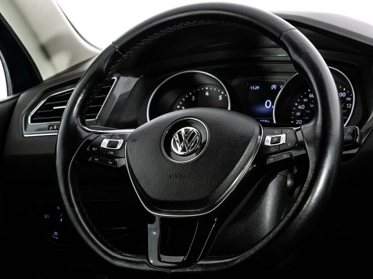 Volkswagen Tiguan с пробегом — 2017 год. Фото: #12