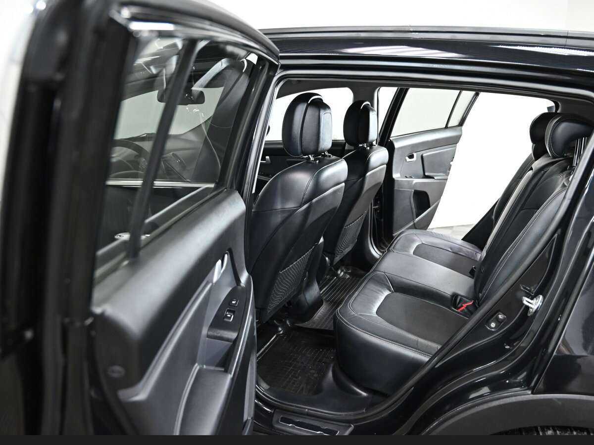 Kia Sportage с пробегом — 2012 год. Фото: #11