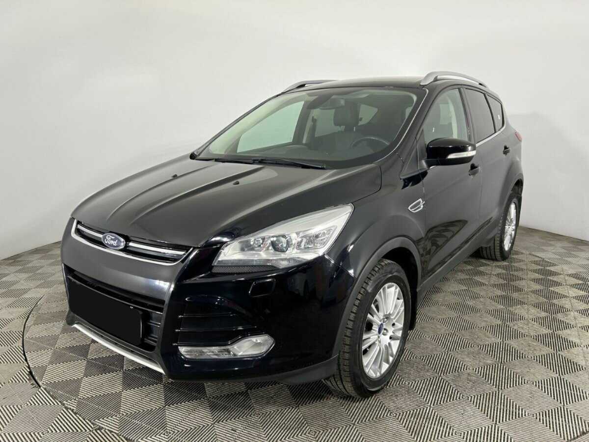 Ford Kuga с пробегом — 2015 год. Фото: #0