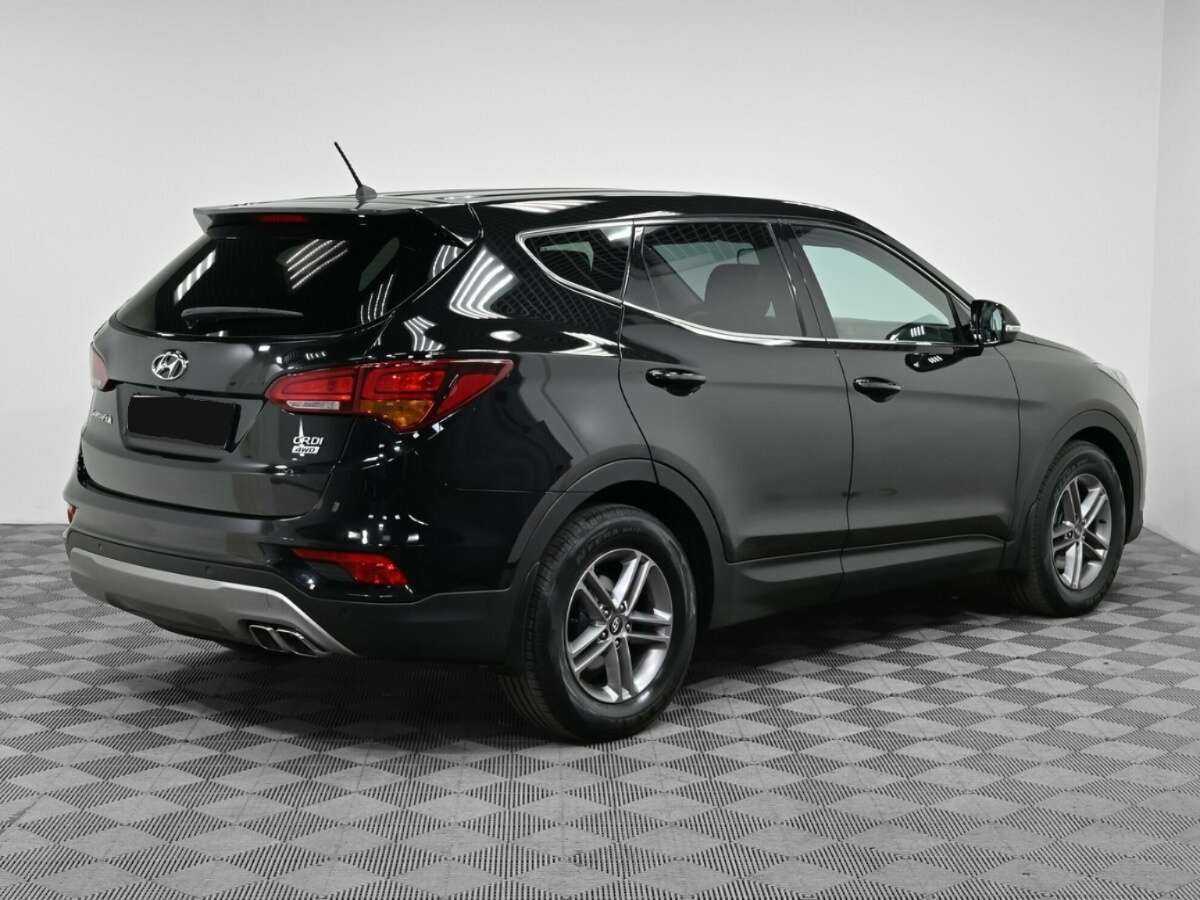 Hyundai Santa Fe с пробегом — 2016 год. Фото: #1