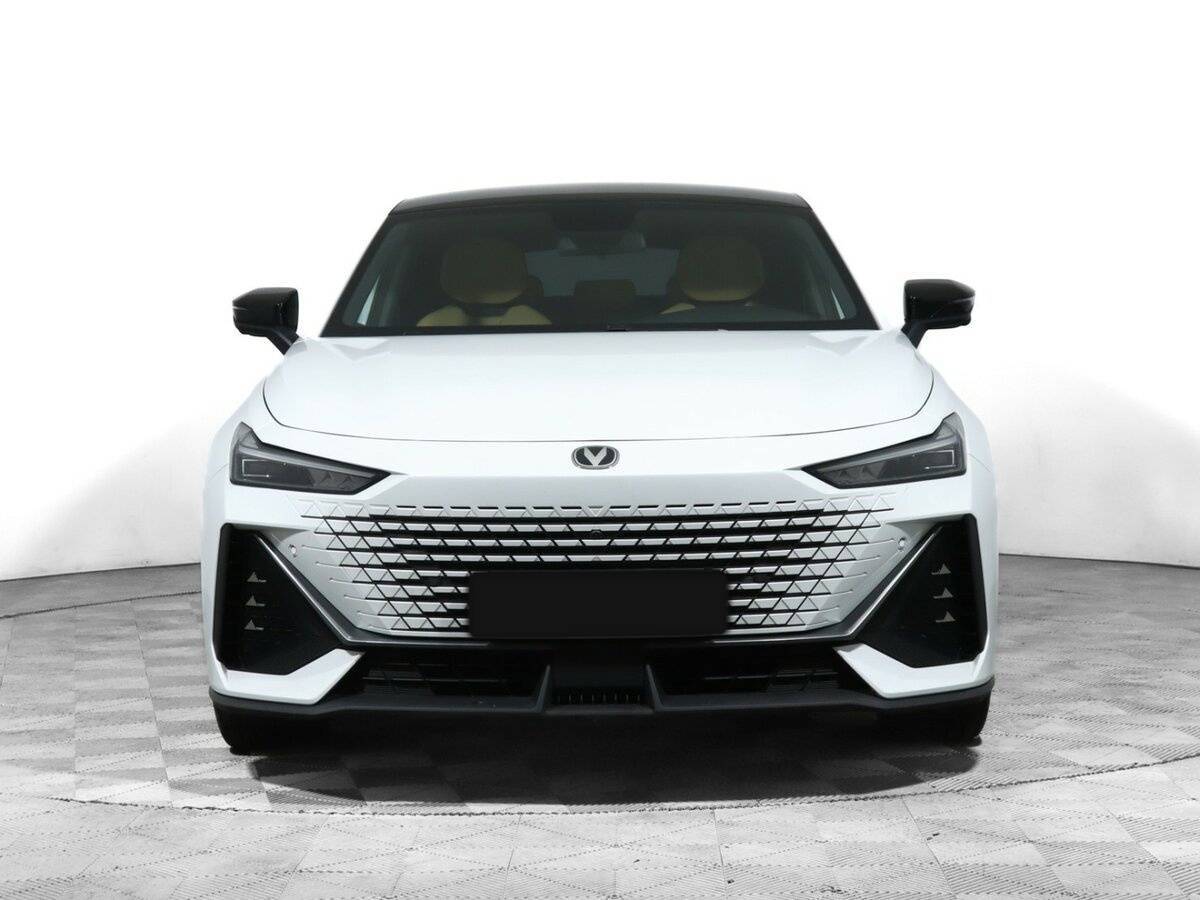 Changan UNI-V с пробегом — 2022 год. Посмотреть фото