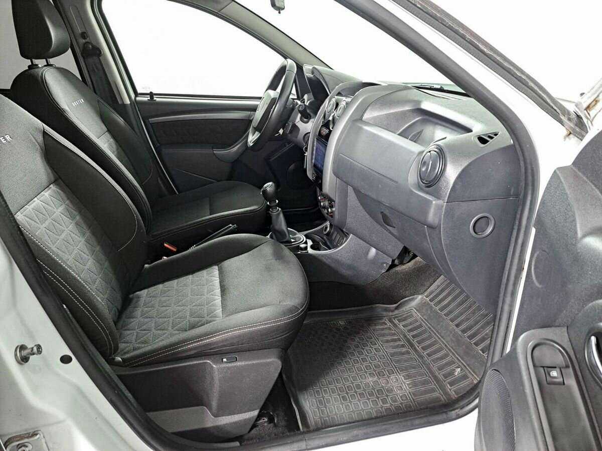 Renault Duster с пробегом — 2018 год. Фото: #6