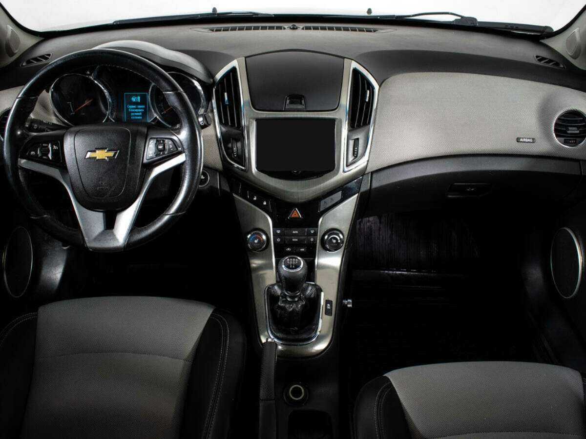 Chevrolet Cruze с пробегом — 2013 год. Фото: #9