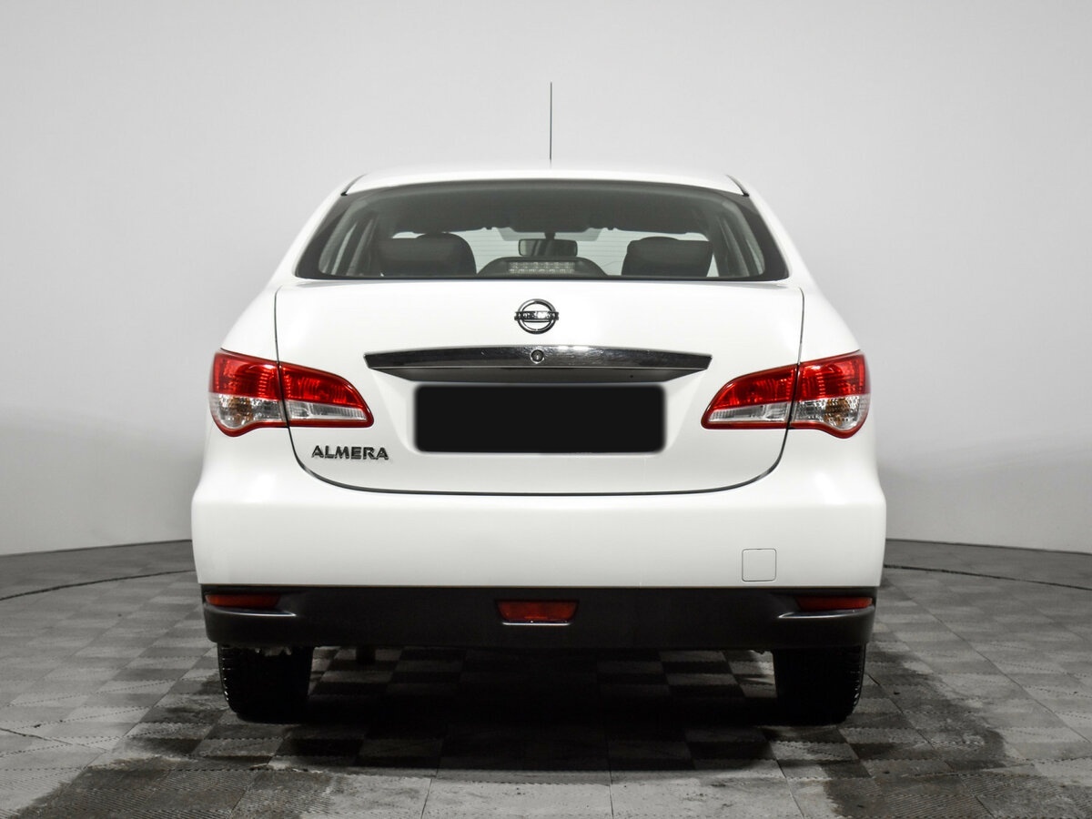 Nissan Almera с пробегом — 2013 год. Фото: #4