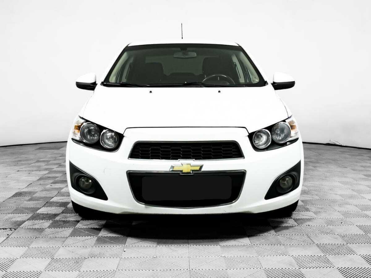 Chevrolet Aveo с пробегом — 2014 год. Фото: #1