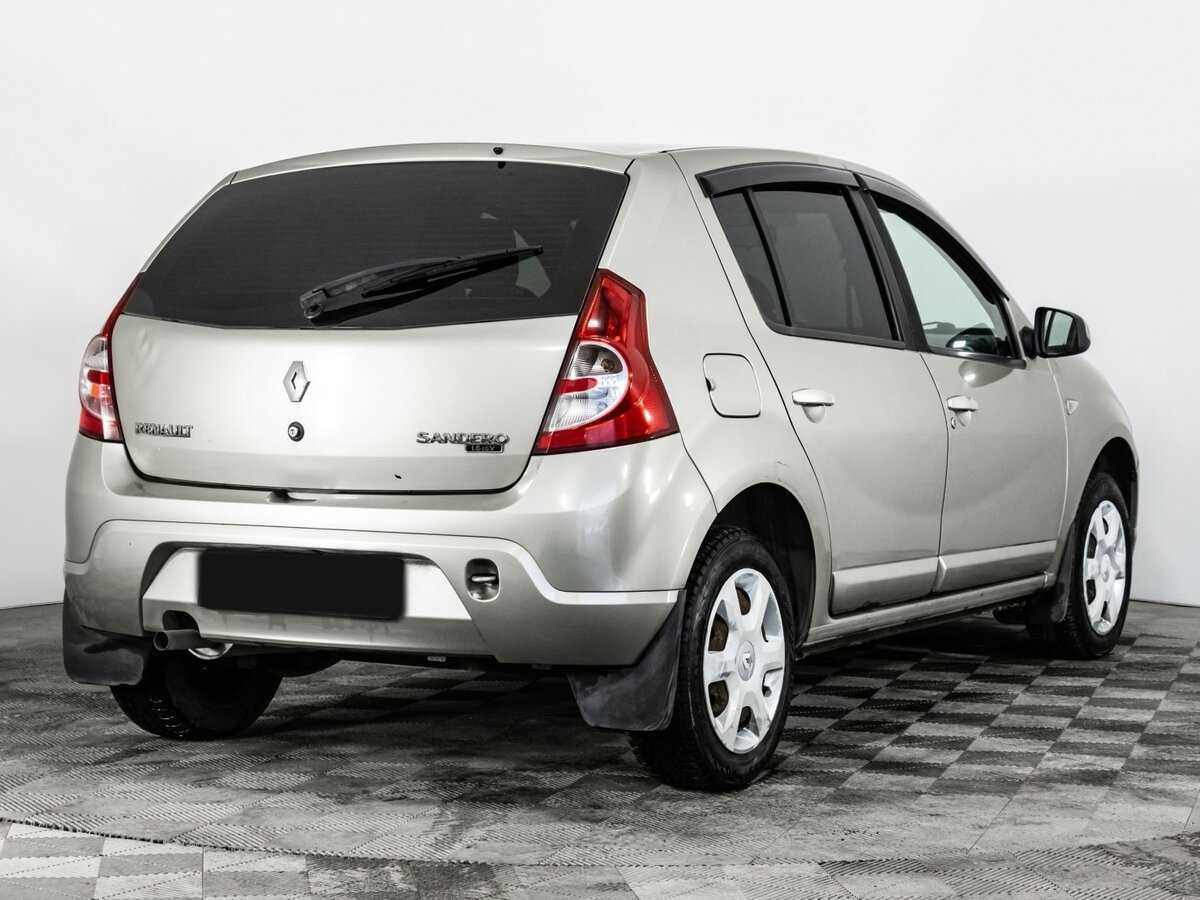 Renault Sandero с пробегом — 2014 год. Фото: #4