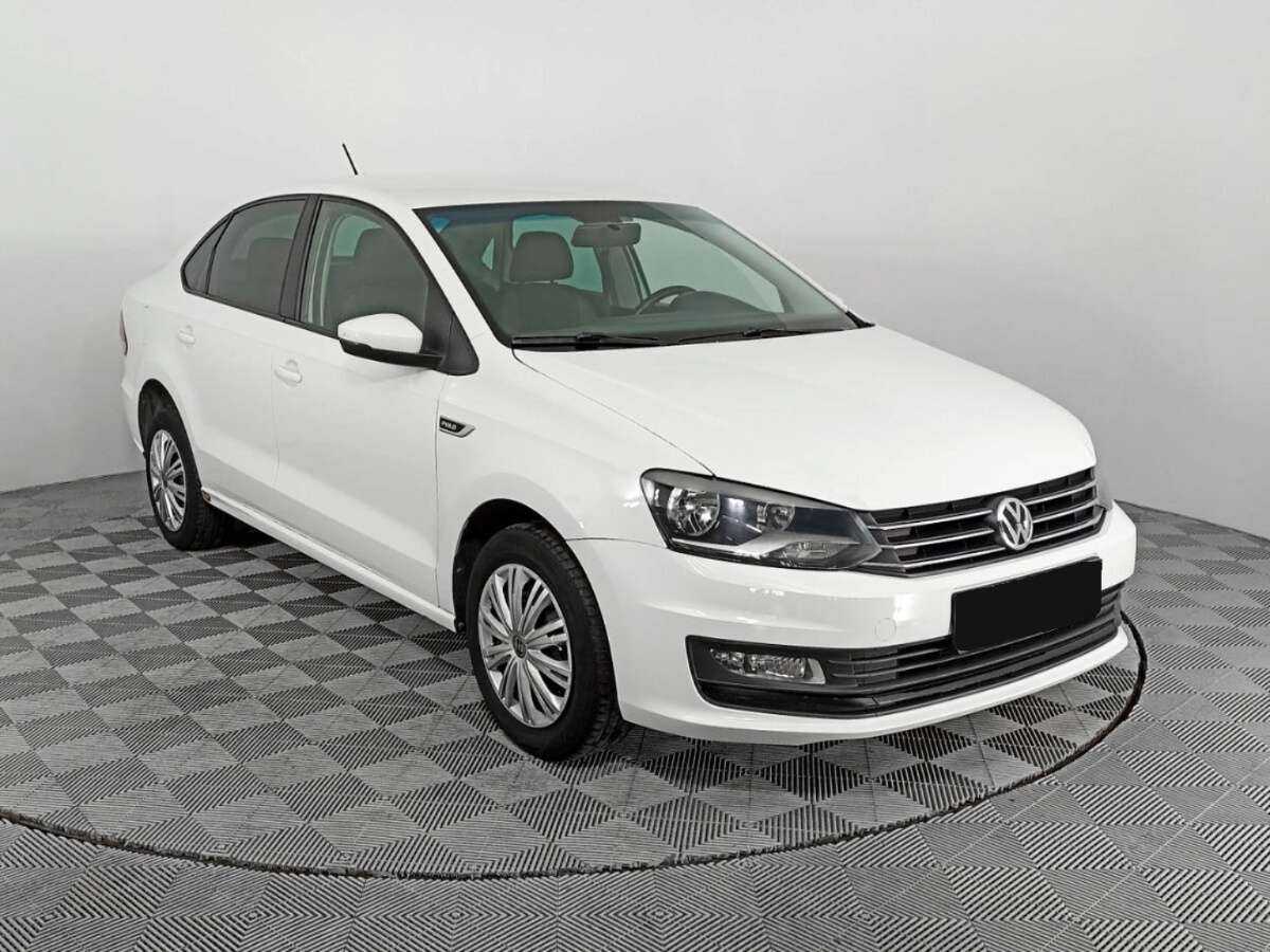 Volkswagen Polo с пробегом — 2018 год. Фото: #2