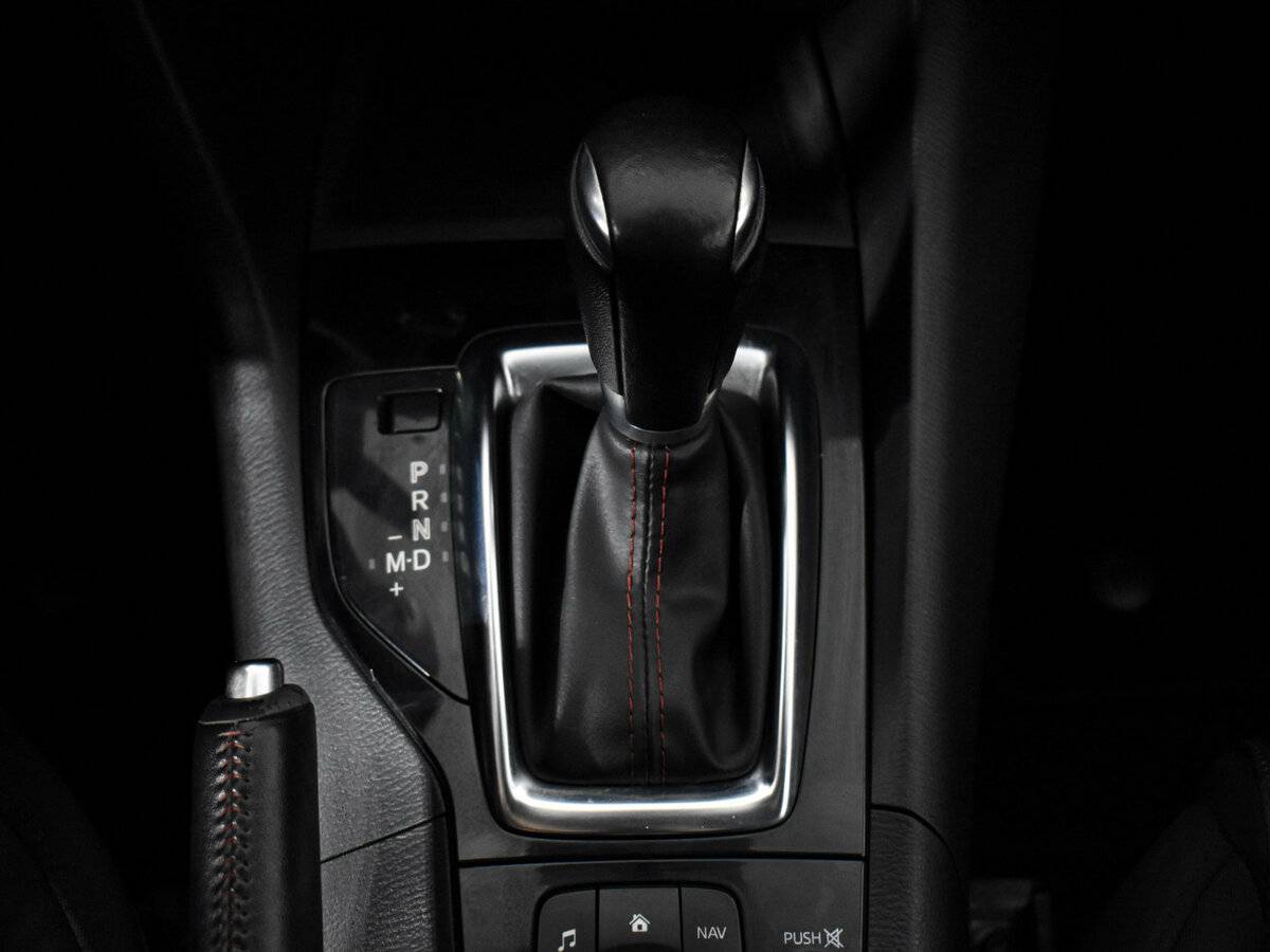Mazda 3 с пробегом — 2014 год. Фото: #9
