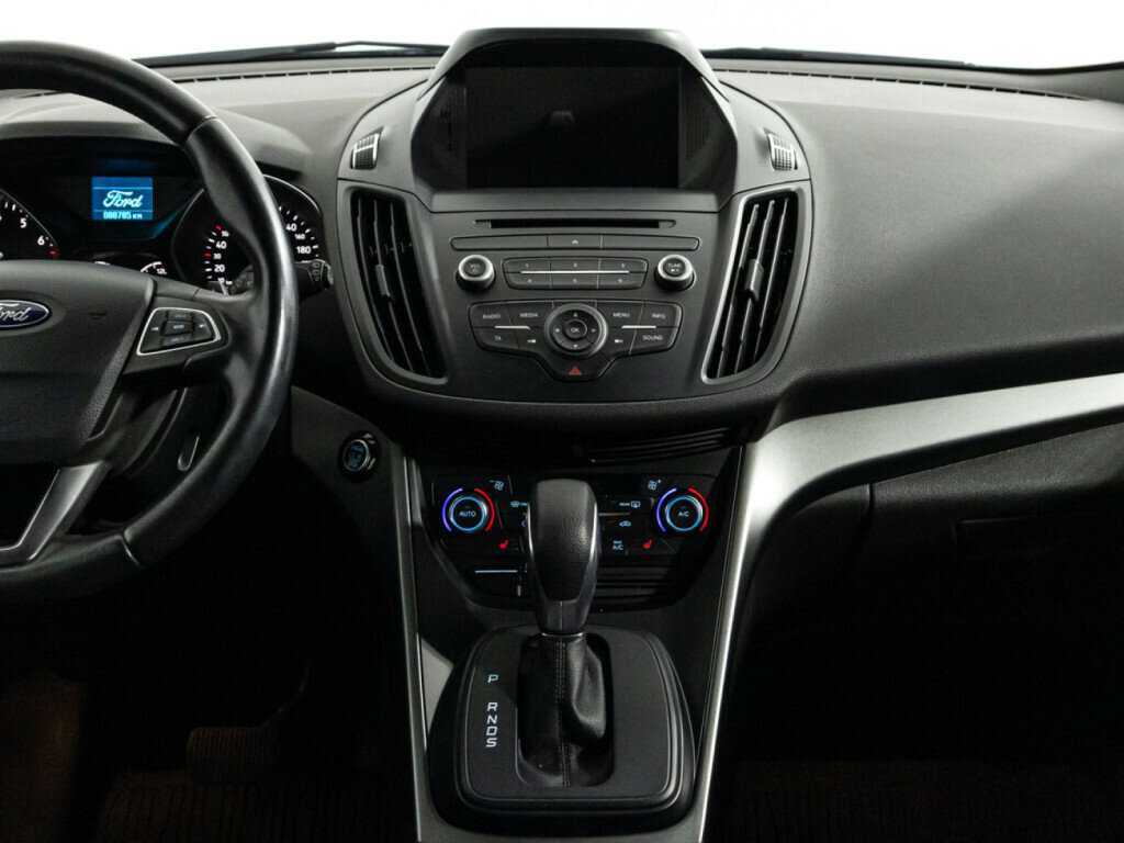 Ford Kuga с пробегом — 2017 год. Фото: #13