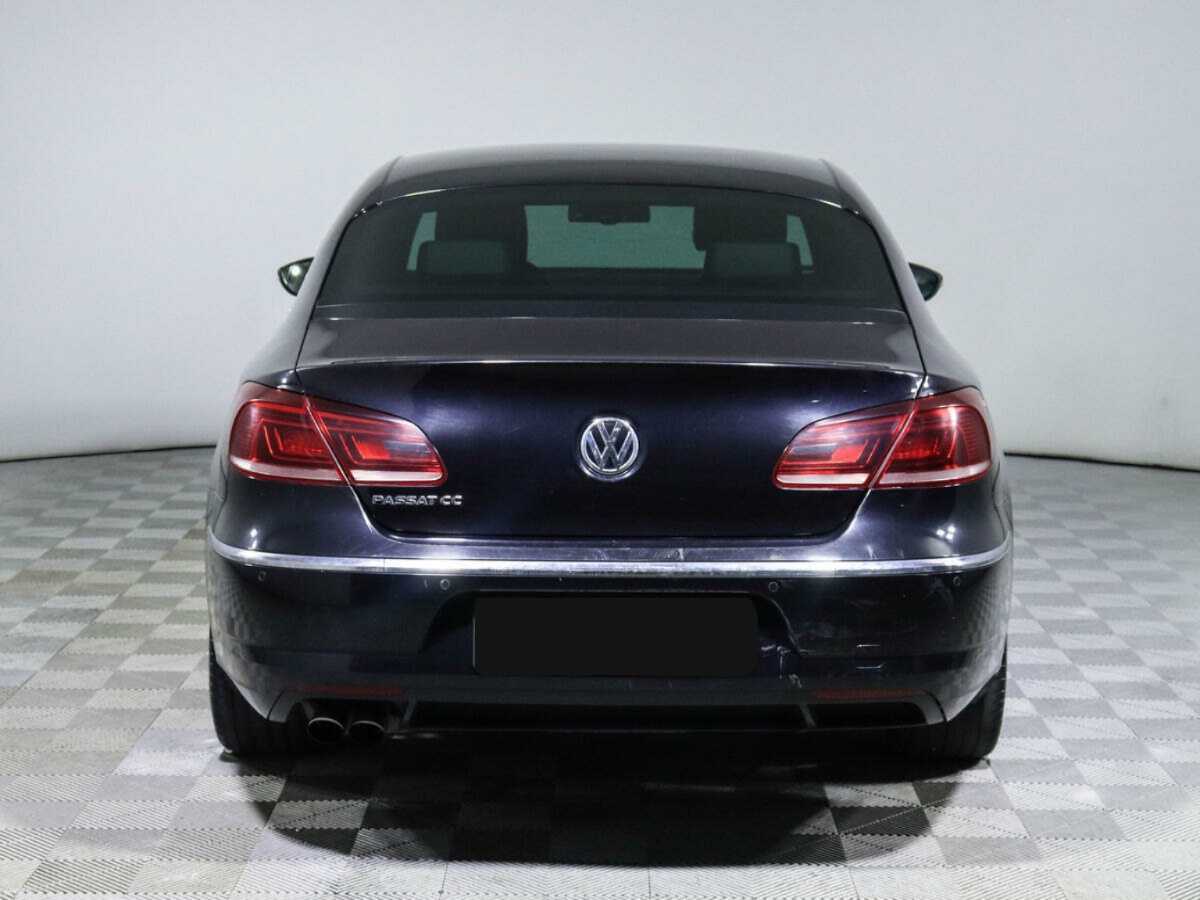 Volkswagen Passat CC с пробегом — 2013 год. Фото: #4