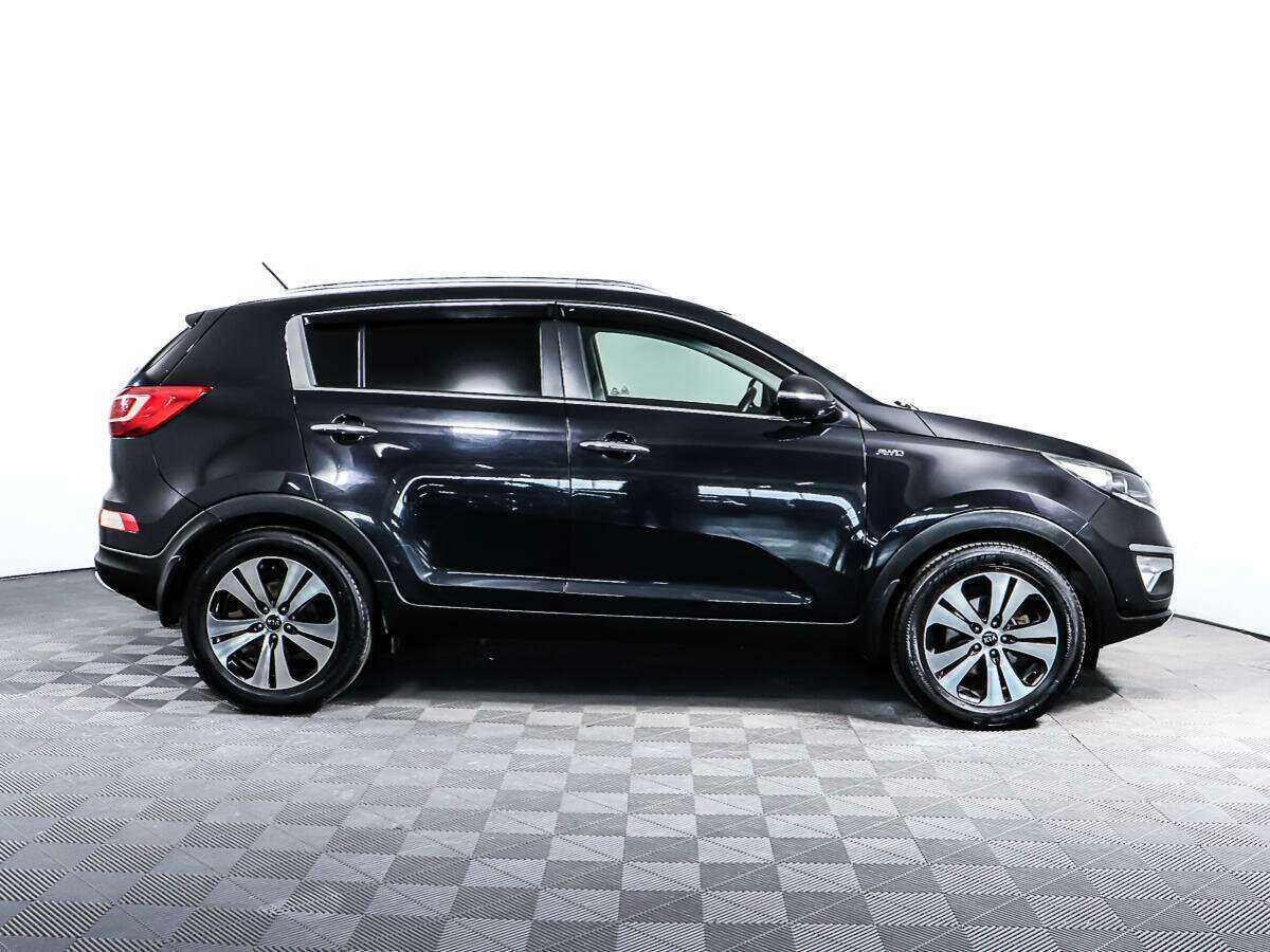 Kia Sportage с пробегом — 2012 год. Фото: #3