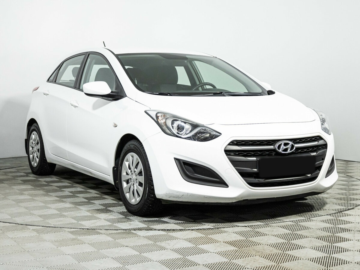 Hyundai i30 с пробегом — 2015 год. Фото: #2
