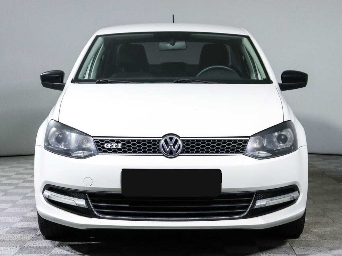 Volkswagen Polo с пробегом — 2013 год. Фото: #1