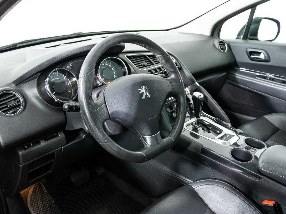 Peugeot 3008 с пробегом — 2013 год. Фото: #10