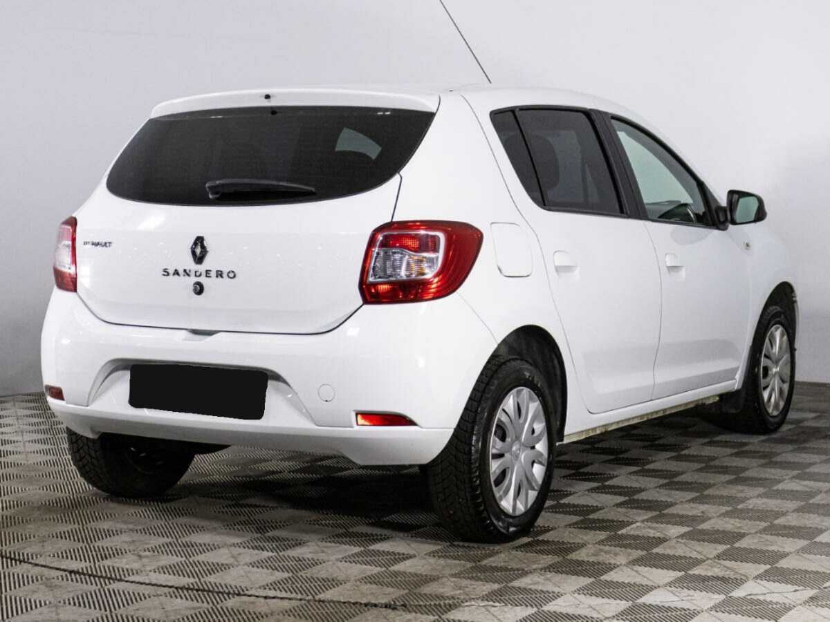 Renault Sandero с пробегом — 2018 год. Фото: #4